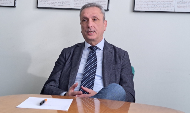 Egiziano fuori controllo a Cassano: «No alla giustizia fai da te»