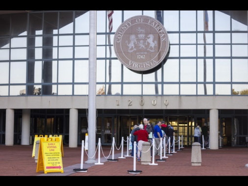 L'ex vicegovernatore dem della Virginia uccide la moglie e si suicida