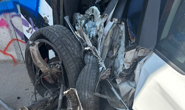 Tragico frontale nel sottopasso: muore 67enne