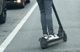 Scippo col monopattino: il ricordo della moglie defunta sparisce