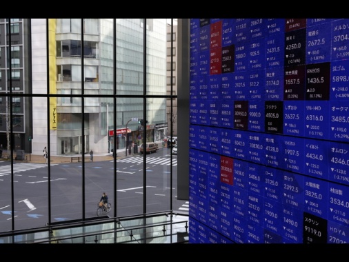 Borsa: Tokyo, apertura in rialzo (+0,84%)