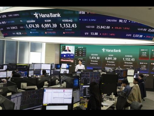 Borsa: l'ottimismo sui colloqui di pace spinge l'Asia