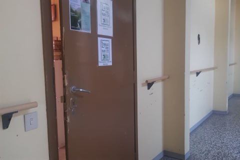 Spaccano porte e armadi per rubare solo le monetine