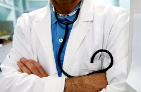 «Più 20% dello stipendio ai sanitari sul confine», la proposta di Sertori