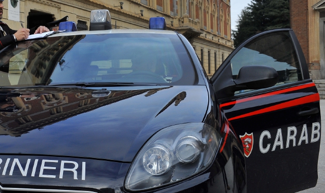 L’automobilista ha terminato la sua fuga contro un cancello, poi si è dileguato a piedi (foto Trisha Rozario)
