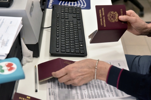 Dalla carta ai dati biometrici: disagi a Malpensa