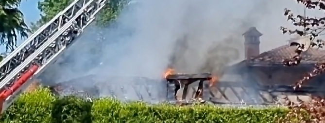 Tg Prealpina: mezzogiorno di fuoco, villa distrutta