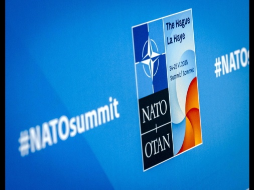 Media, un'email del Pentagono ipotizza la sospensione della Spagna dalla Nato