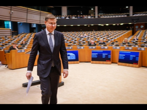 Dombrovskis, 'non sospendiamo Patto, non c'è recessione. Poco spazio fiscale'