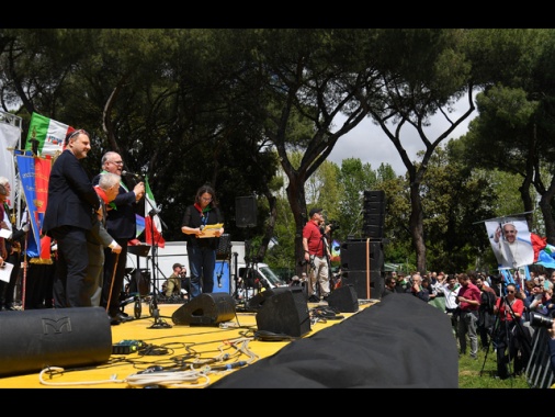 Spari a Roma, Anpi 'come i partigiani non ci lasceremo intimidire'