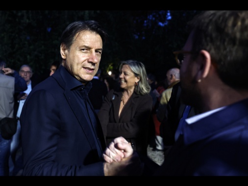 Conte, un papa straniero solo se le nostre comunità ci sfiduciassero