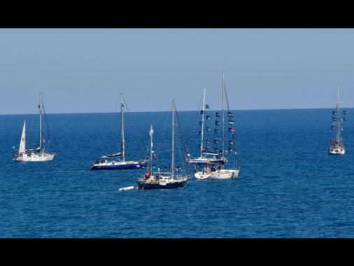 Ue a Israele, 'la libertà di navigazione deve essere rispettata'