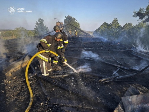 Kiev, 'in corso attacco aereo combinato russo'
