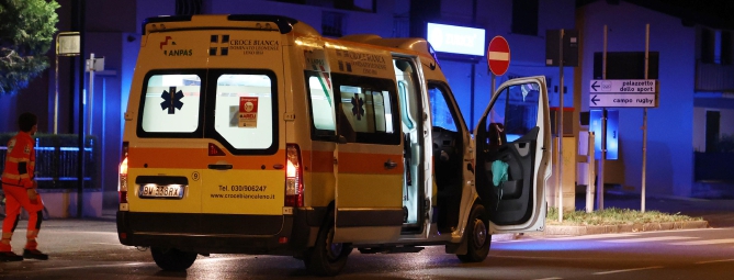 Certe notti: sbronze e risse. Ambulanze come flipper