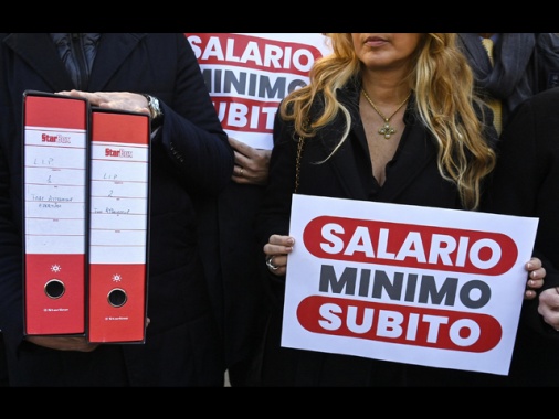 Opposizioni presentano emendamento sul salario minimo al dl lavoro