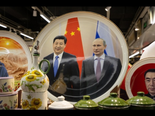Putin è atterrato a Pechino per i colloqui con Xi