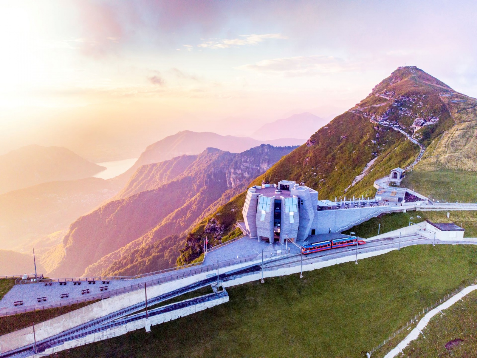 Monte-Generoso-estate-oltre-confine-tra-eventi-e-panorami-wow-6a0dbac96798711.jpg