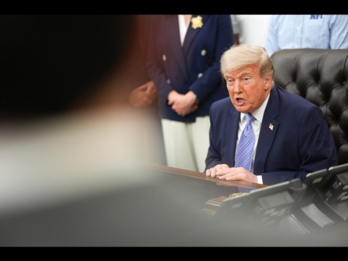 Trump, 'telefonata proficua con i leader arabi sulla pace con l'Iran'