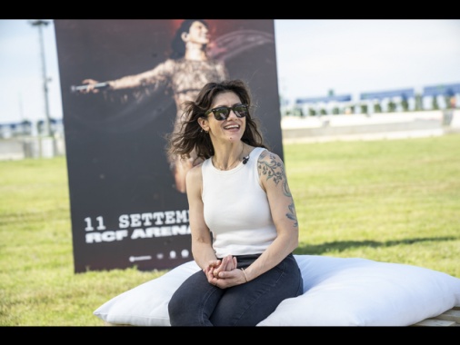 Elisa, la mia festa per 30 anni di musica tra note e libertà di dissenso