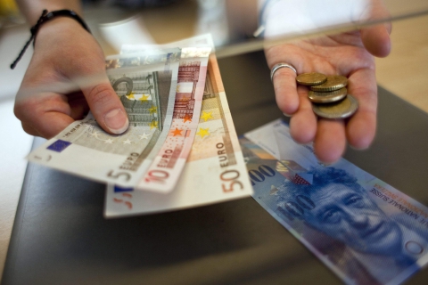 Le paghe in Canton Ticino tre volte quelle lombarde