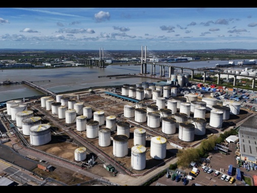 Ocse, in Italia shock da prezzi energetici, Pil +0,5% in 2026