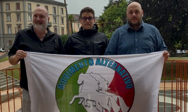 Paolo Nicastri (al centro) coi fondatori di Movimento Alternativo, Max Nicoletti e Marco Gasparini