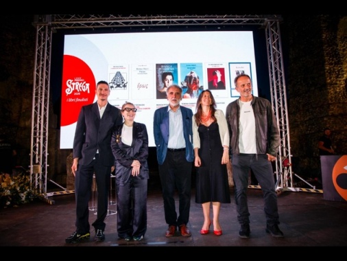 Strega, in finale una sestina guidata da Michele Mari, secondo Nucci