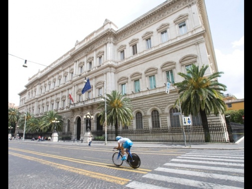 Al via collaborazione Bankitalia-P.Chigi su competenze finanziarie digitali