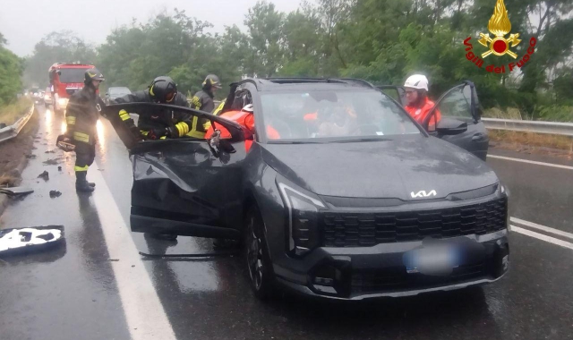 Carambola sul Sempione: tre auto coinvolte