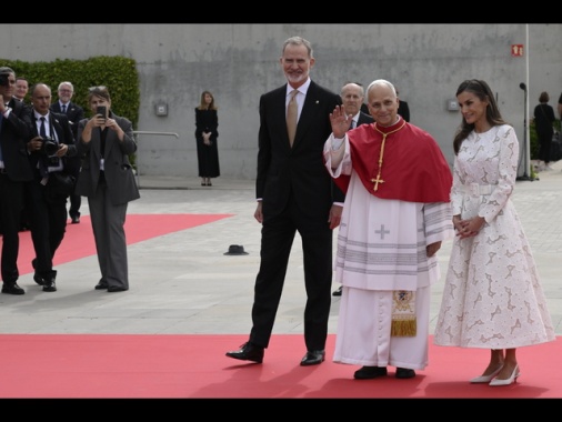 Il Papa, 'abusi del clero ferita ancora aperta'