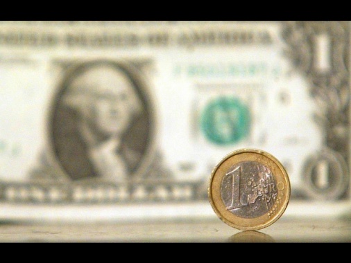 Euro in rialzo, scambiato a 1,1554 dollari