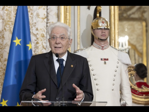 Mattarella, il lavoro minorile è una grave violazione dei diritti dell'infanzia