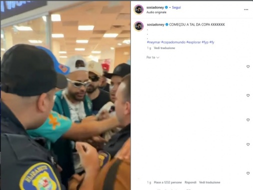 Brasile: il sosia di Neymar scatena il caos in un centro commerciale Usa