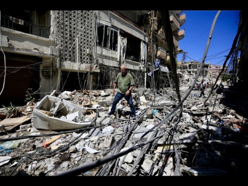 Israele lancia attacchi aerei contro il sud del Libano